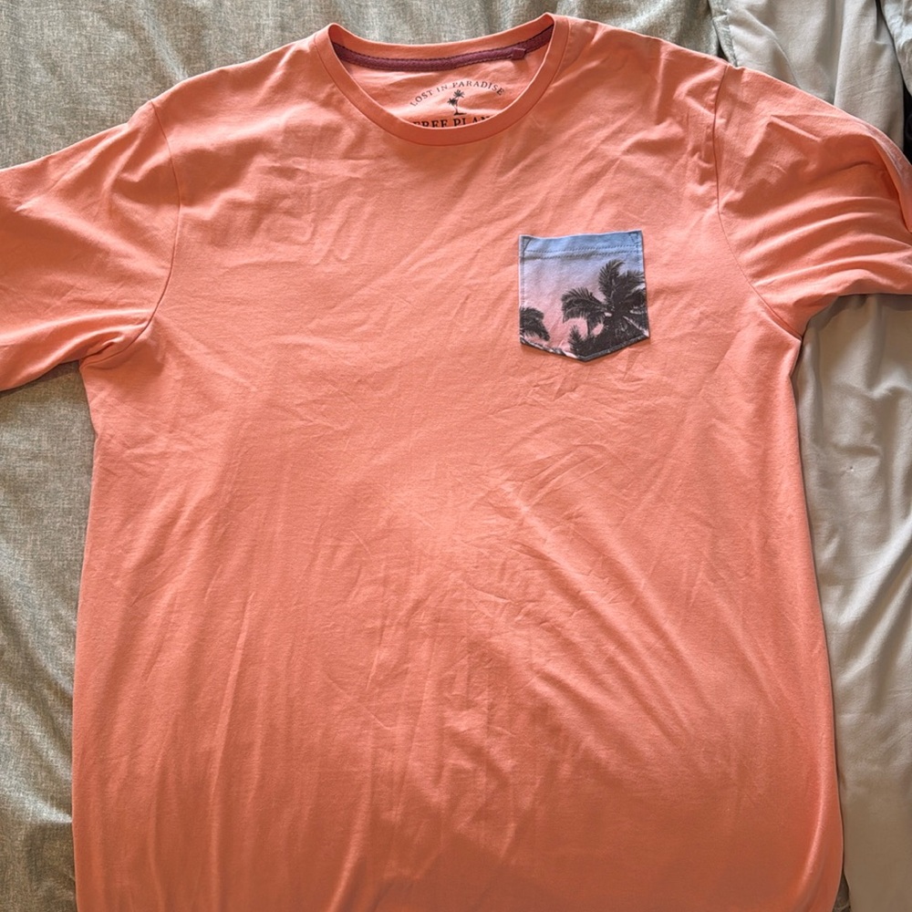 Men’s t-shirt size XL